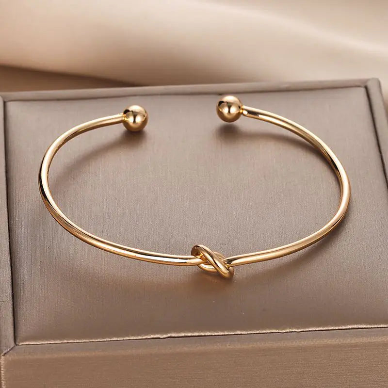 Metal Arrow Bracelet