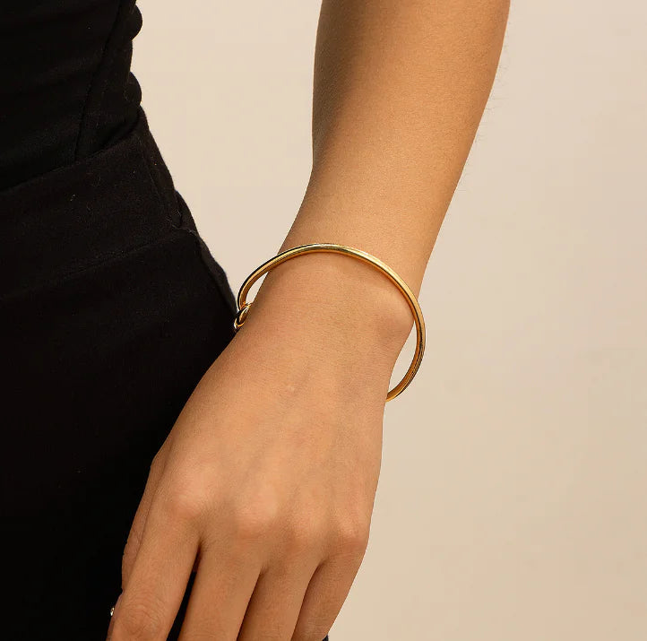 Metal Arrow Bracelet